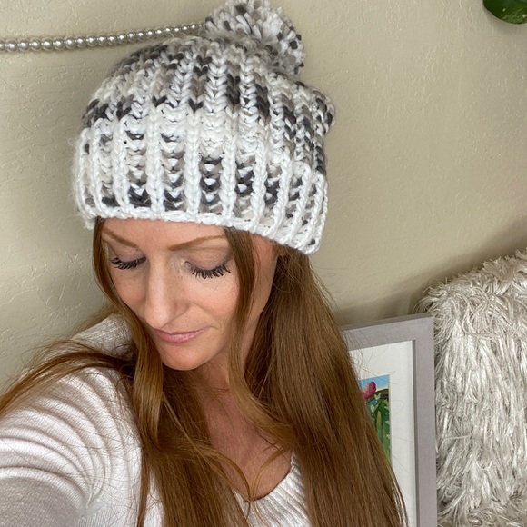 Knit beanie - Picture 2 of 6